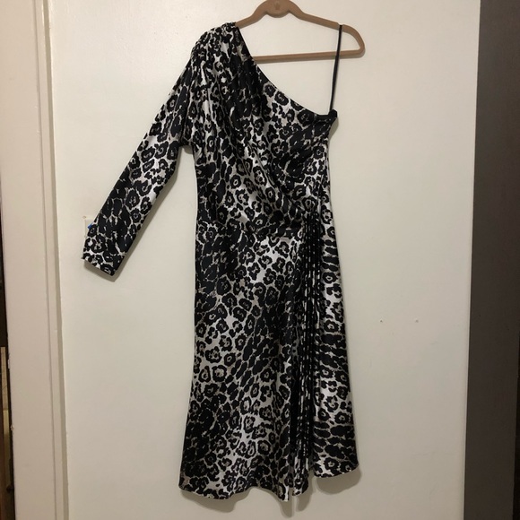 St. John NEW Silk One Shoulder Leopard Dress - Picture 2 of 6